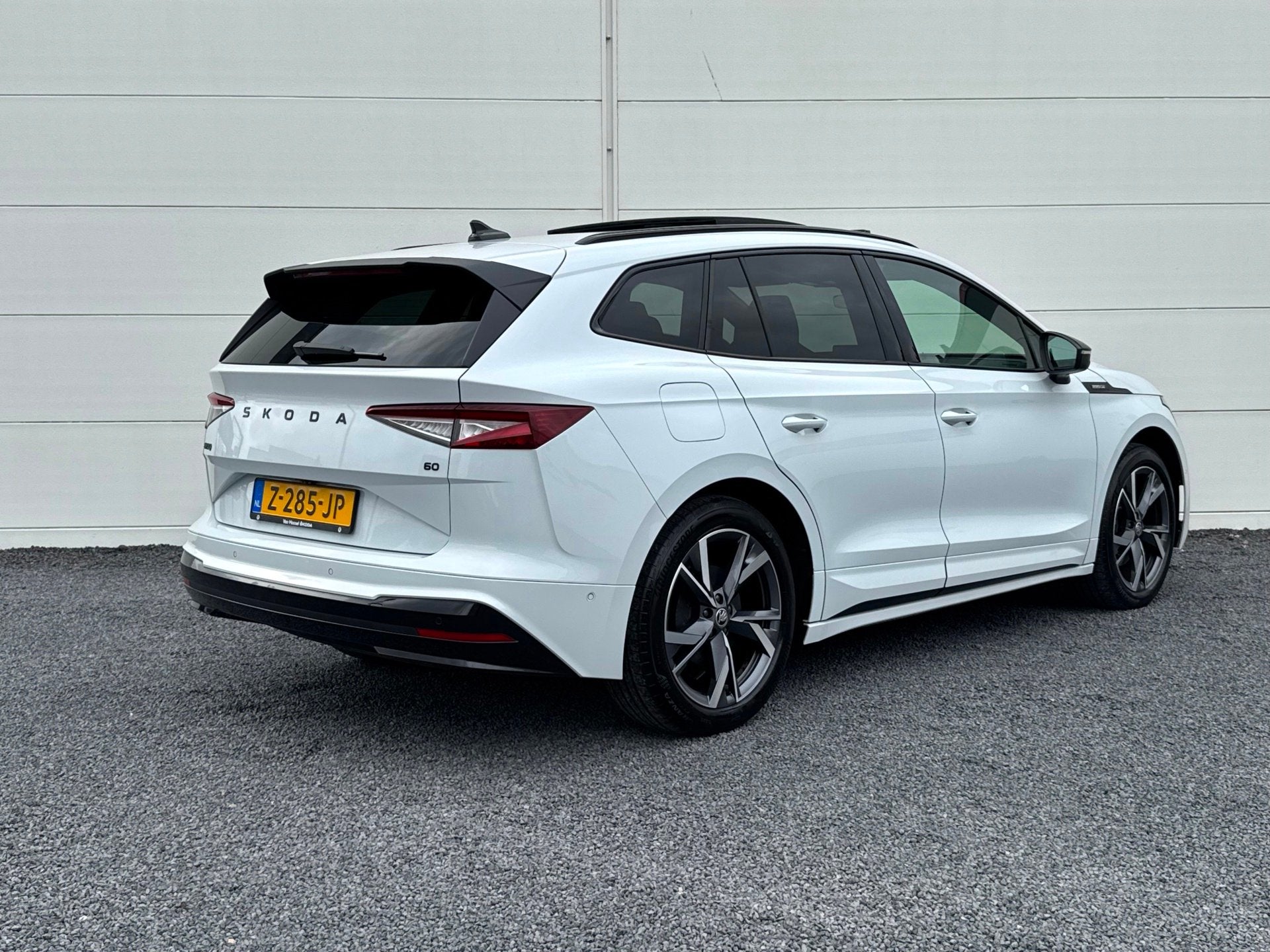 Skoda Enyaq 60 Sportline Org NL Pano Hud Canton Warmtepomp S, Auto's, Automaat, 397 km, Achterwielaandrijving, Gebruikt