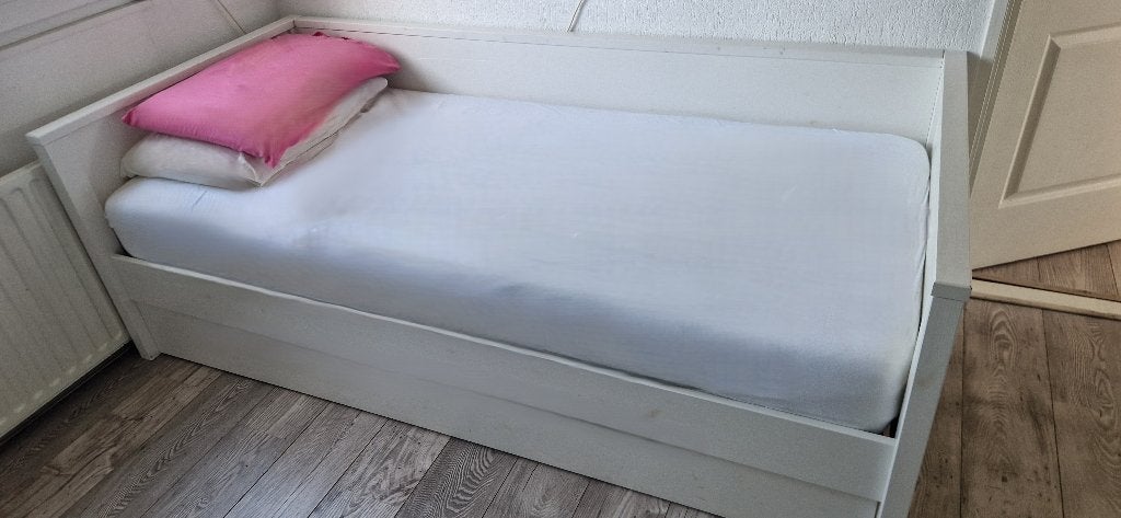 Uitschuif kinderbed van Woood, Ophalen, 85 tot 100 cm, Gebruikt, Lattenbodem
