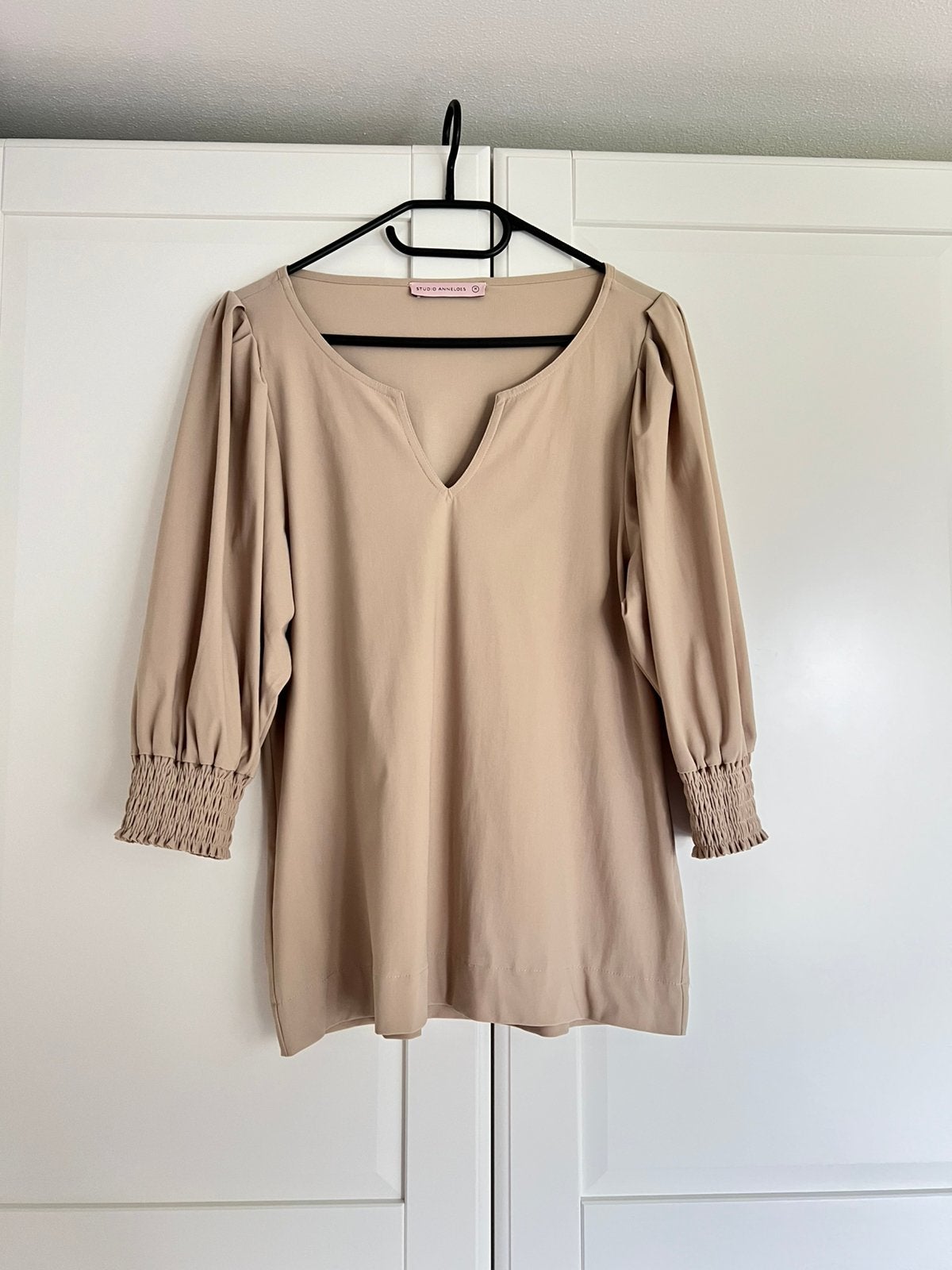 Studio anneloes bailey blouse M cappuchino travelstof, Maat 46/48 (XL) of groter, Ophalen of Verzenden, Zo goed als nieuw, X