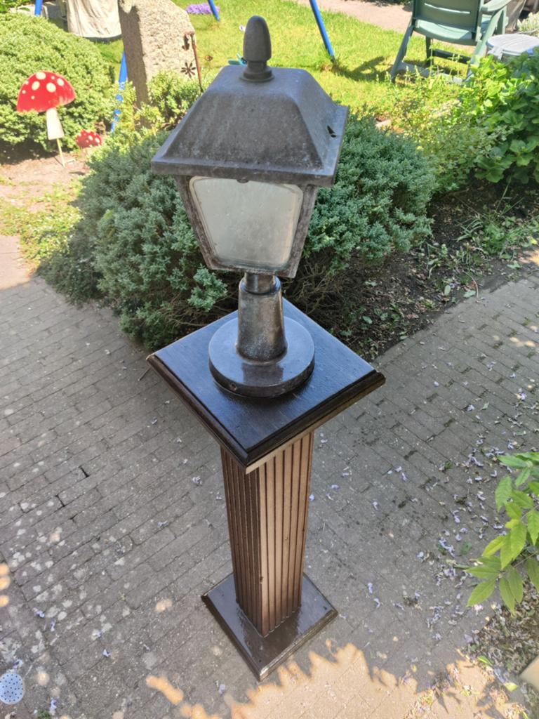 Buitenlamp op hardhouten console - Klassieke stijl, Tuin en Terras, Ophalen, Gebruikt, Staande lamp, Waterbestendig