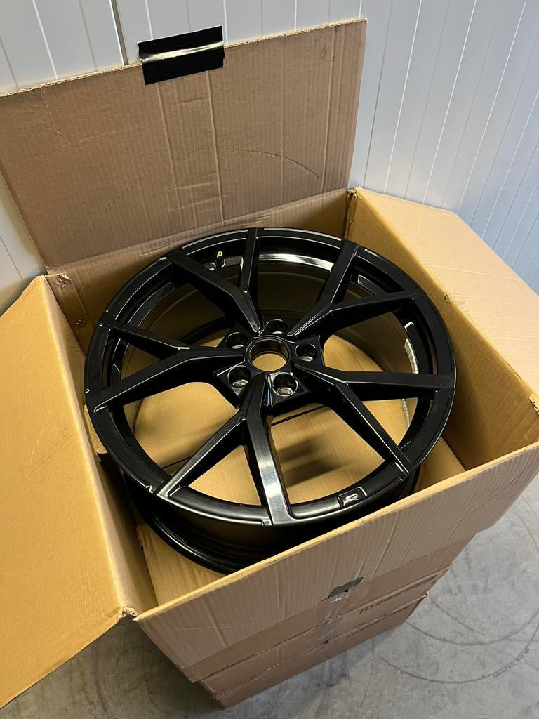 🚗 Volkswagen Golf 8 GTI R - Estoril - 19 inch 5x112 - DEMO, Auto-onderdelen, Banden en Velgen, 19 inch, Gebruikt, Velg(en), Ophalen of Verzenden
