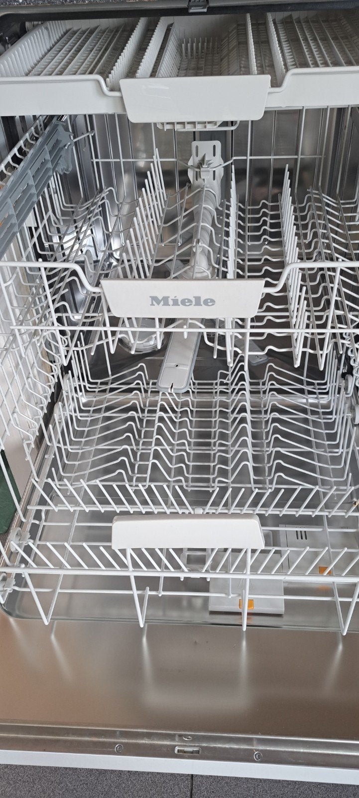 MIELE INBOUW VAATWASSER, Witgoed en Apparatuur, Vaatwasmachines, Ophalen, Gebruikt, Minder dan 85 cm, Inbouw
