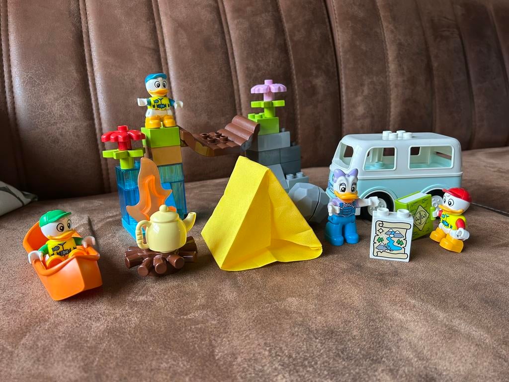 Lego duplo disney mickey and friends kampeeravontuur 10997, Ophalen of Verzenden, Zo goed als nieuw, Compleet, Complete set