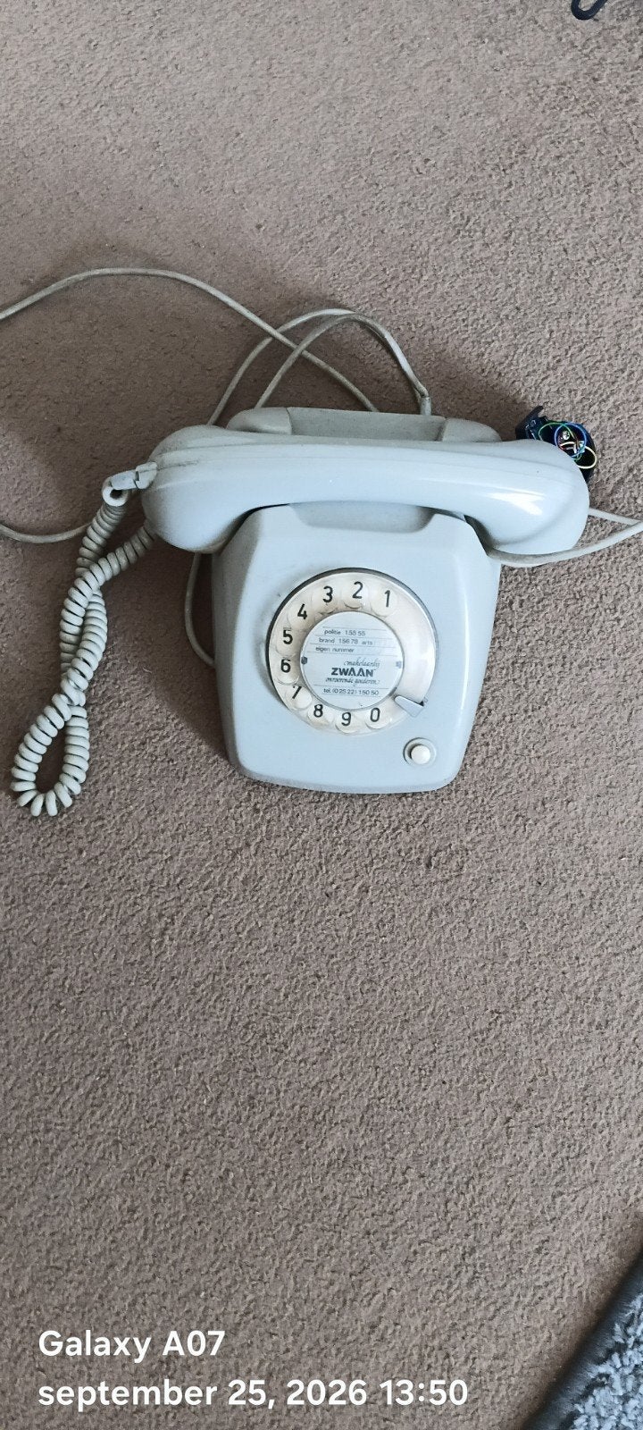 leuke oude draaitelefoon, Telecommunicatie, Ophalen