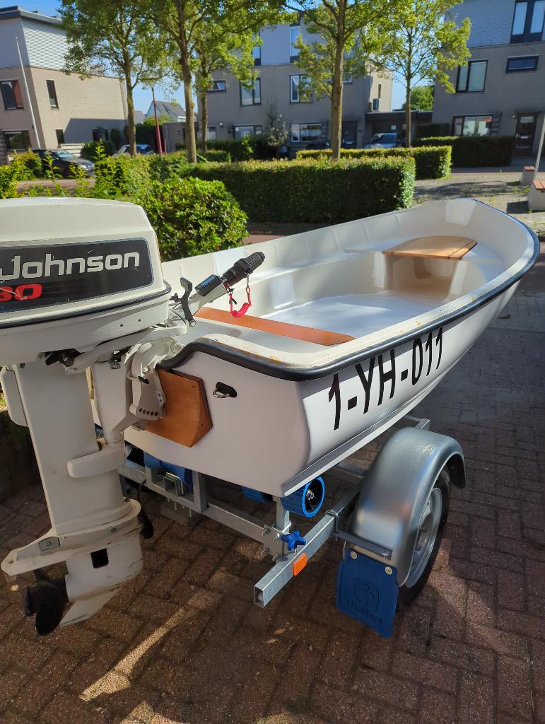 KMV WITH 200 + 30 PK Johnson + Trailer, Ophalen, Gebruikt, Minder dan 70 pk, 3 tot 6 meter