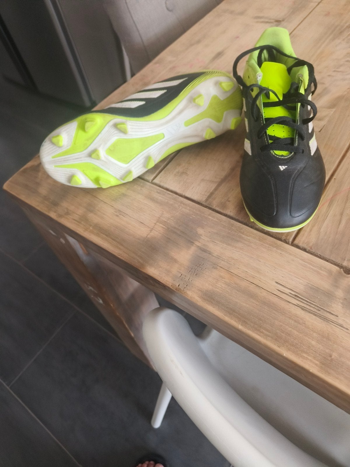 voetbal schoenen, Ophalen, Maat XS of kleiner, Schoenen, Zo goed als nieuw