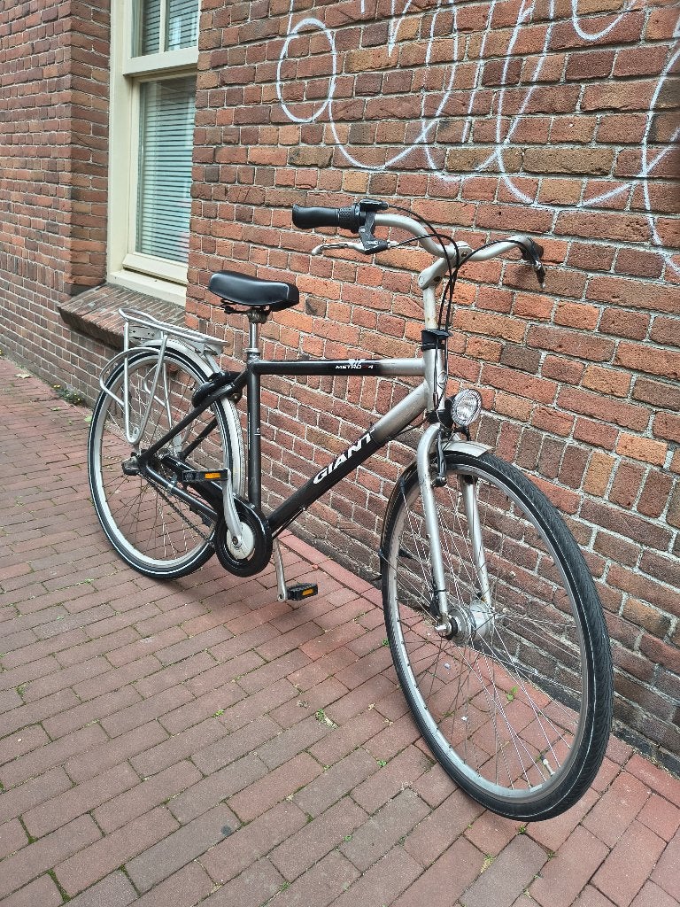 Giant met handrem en 3 versnellingen, Fietsen en Brommers, Ophalen, Gebruikt, Versnellingen, 49 tot 53 cm