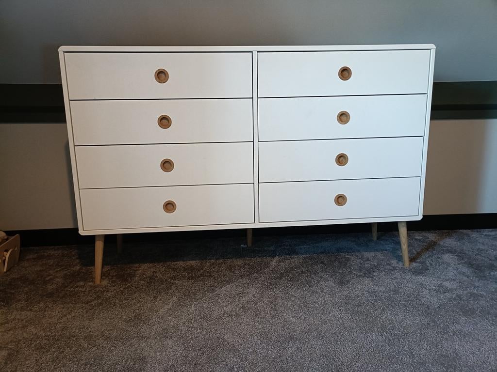 Witte ladekast met 8 lades - 135x89x40 cm, Huis en Inrichting, Kasten | Ladekasten, Gebruikt, 100 tot 150 cm, 5 laden of meer