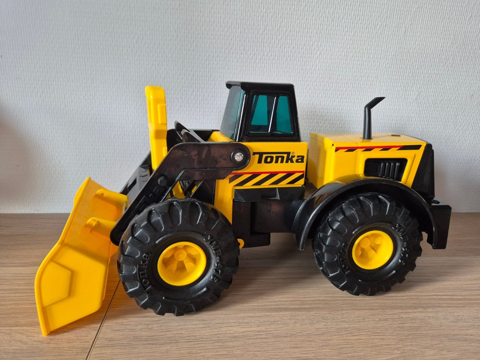 Tonka Classics XXL Frontloader Stalen Graafmachine Geel 50cm, Kinderen en Baby's, Speelgoed | Speelgoedvoertuigen, Ophalen of Verzenden