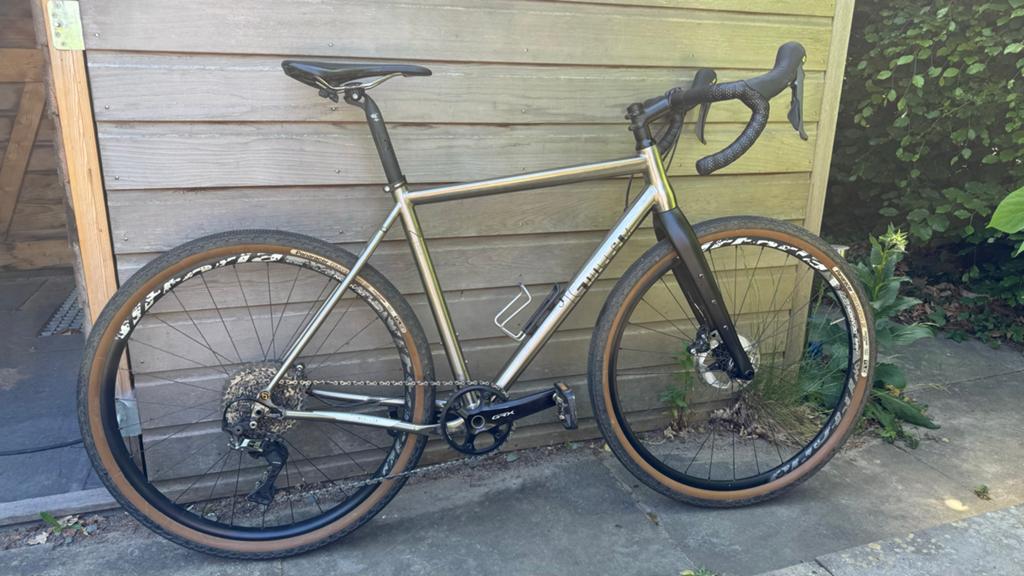 J Guillem Atalaya Titanium Gravelbike, 10 tot 15 versnellingen, Schijfrem, 53 tot 57 cm, Ophalen