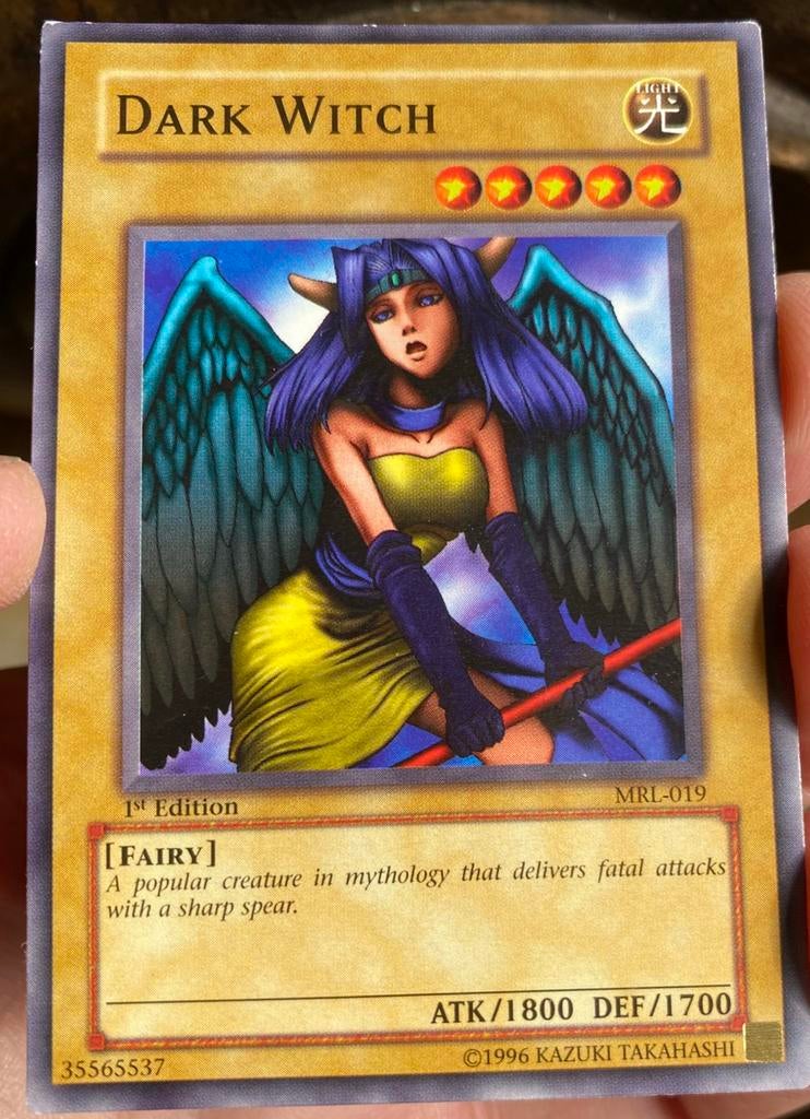 Yu-Gi-Oh! Dark Witch MRL 1st Edition Old US Print !, Ophalen of Verzenden, Zo goed als nieuw, Losse kaart
