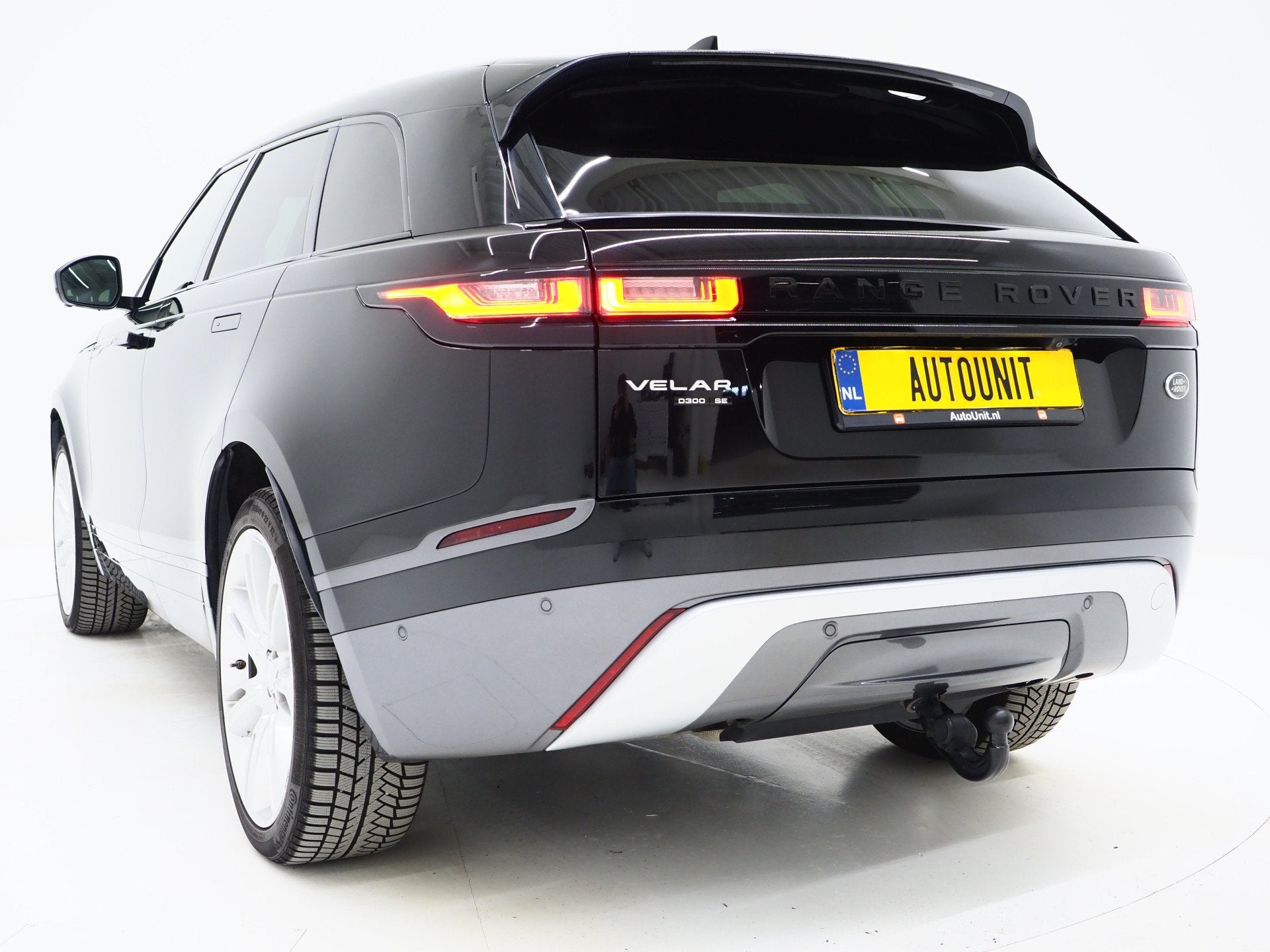 Land Rover Range Rover Velar 3.0 V6 AWD 300PK | NL Auto | Pa, Auto's, Automaat, Gebruikt, 2993 cc, Zwart