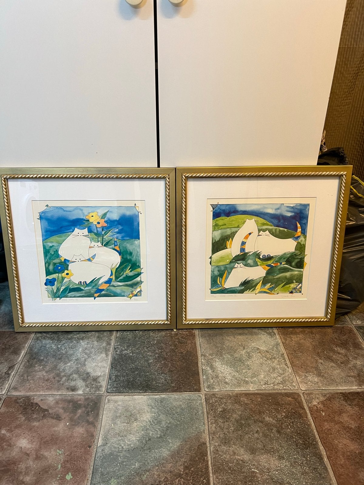 Set van 2 ingelijste kunstwerken 'Cool Cats' van Deborah Ell, Antiek en Kunst, Ophalen of Verzenden, Print, Aquarel, Achter glas