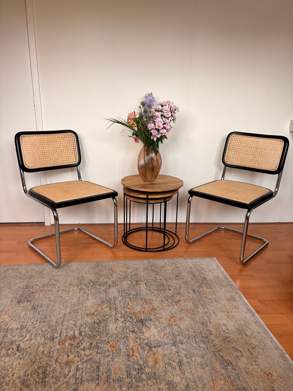 2 buisframe stoelen rotan/chroom, Ophalen, Gebruikt, Twee, Zwart
