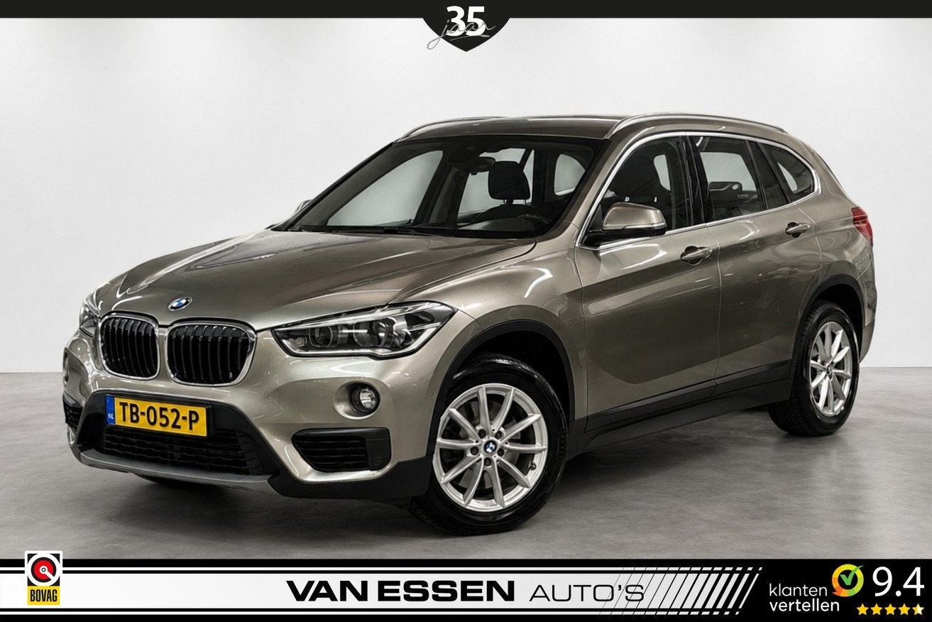 BMW X1 sDrive20i Centennial High Executive Automaat Navi Cam, Auto's, 1998 cc, Euro 6, Leder, Bedrijf