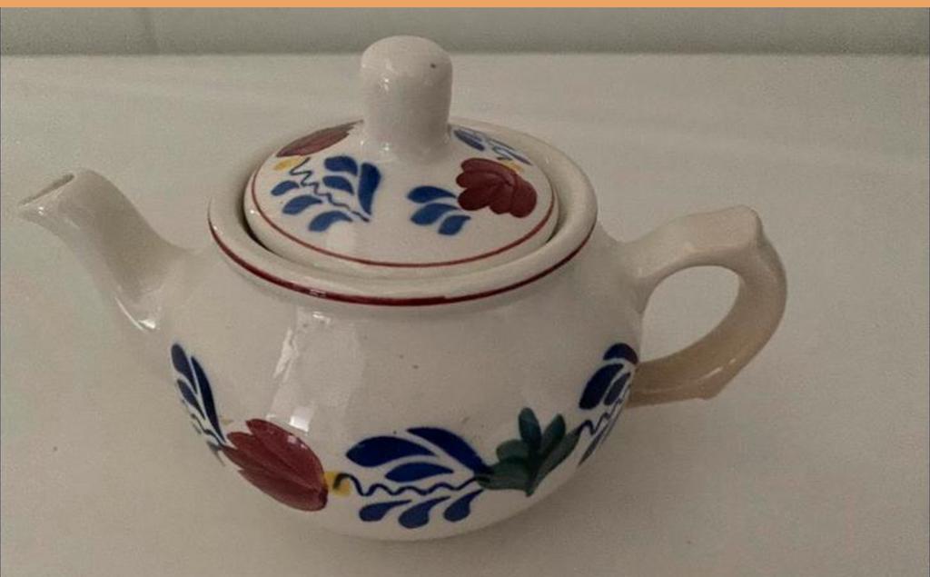 Boeren Bont servies. Theepot, sauskom, 2x kop en schotel, Ophalen of Verzenden, Zo goed als nieuw, Overige stijlen, Kop(pen) en/of Schotel(s)