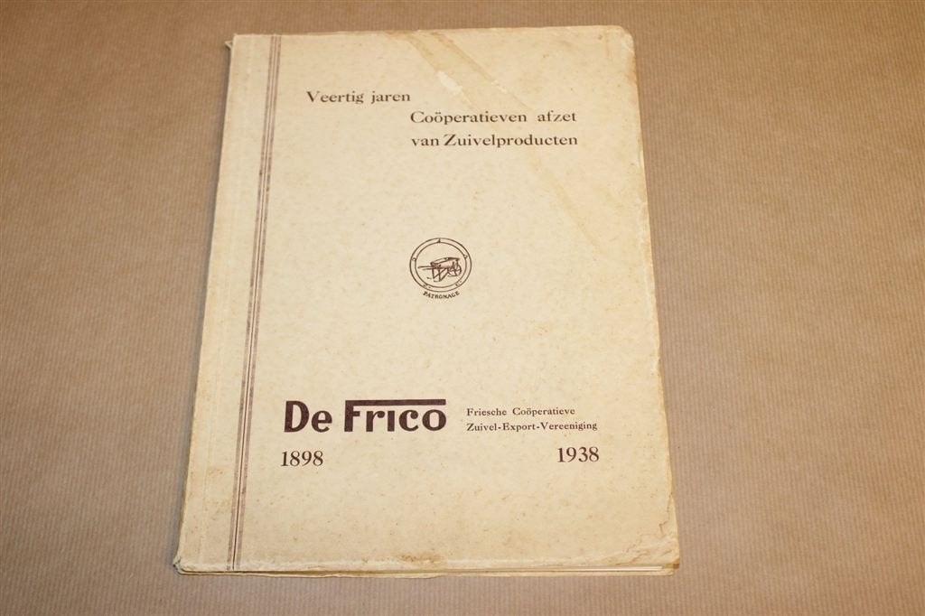 De Frico 1898-1938 — Friesche Zuivel-Export, Zeldzaam, Ophalen of Verzenden, Gelezen