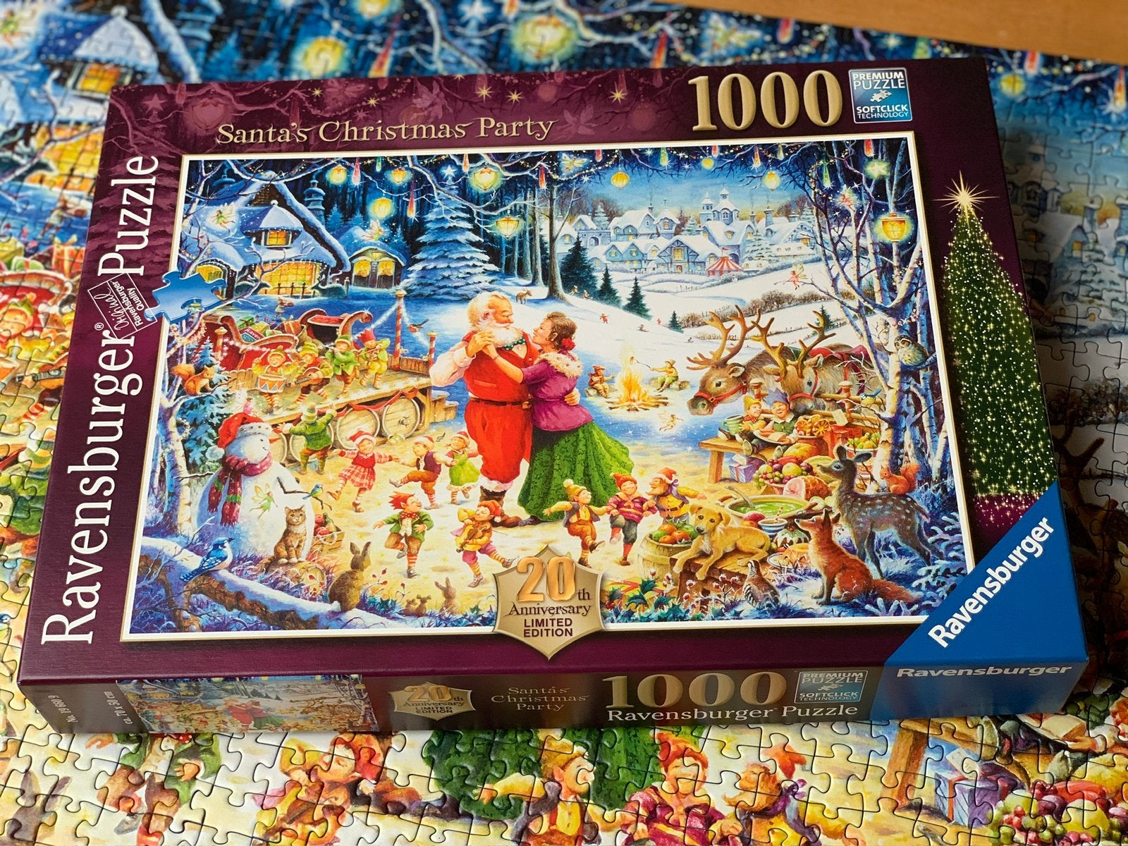 Ravensburger kerstpuzzel 1000 stukjesSanta’s Christmas Party, Hobby en Vrije tijd, Denksport en Puzzels, Ophalen of Verzenden