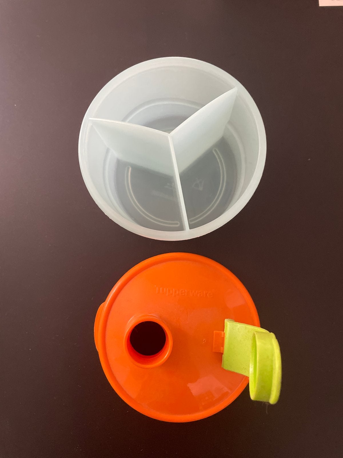 Tupperware met 3 compartimenten en deksel, Gebruikt, Oranje, Ophalen of Verzenden, Shaker