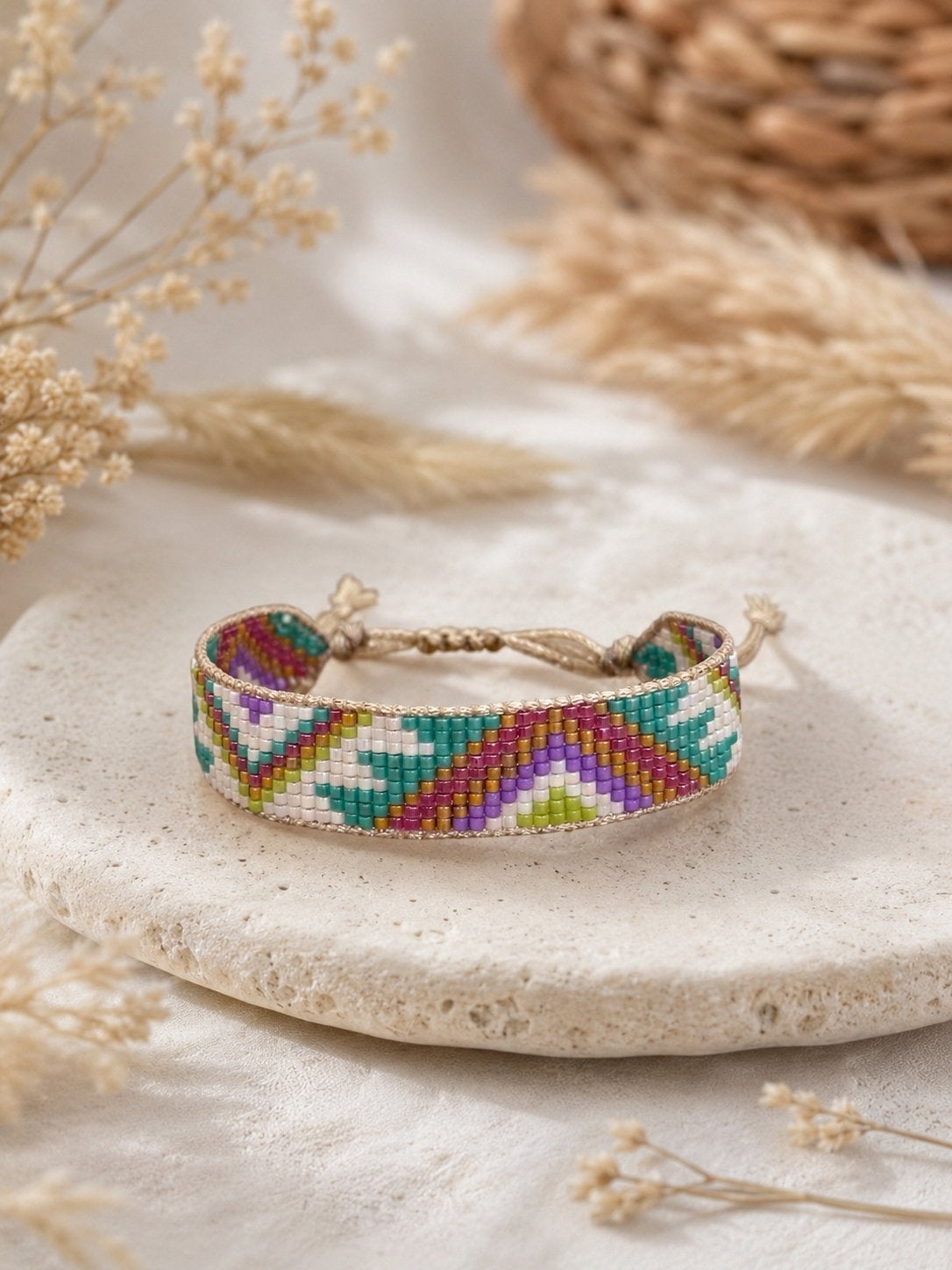 Handgemaakte kralenarmband met kleurrijk patroon, Overige materialen, Overige kleuren, Verzenden, Nieuw