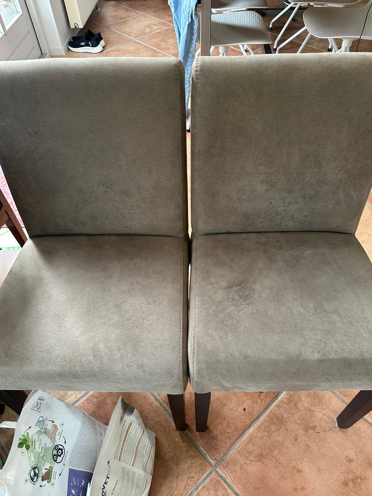 Eetkamerstoelen taupe, Huis en Inrichting, Stoelen, Ophalen, Zo goed als nieuw, Overige kleuren