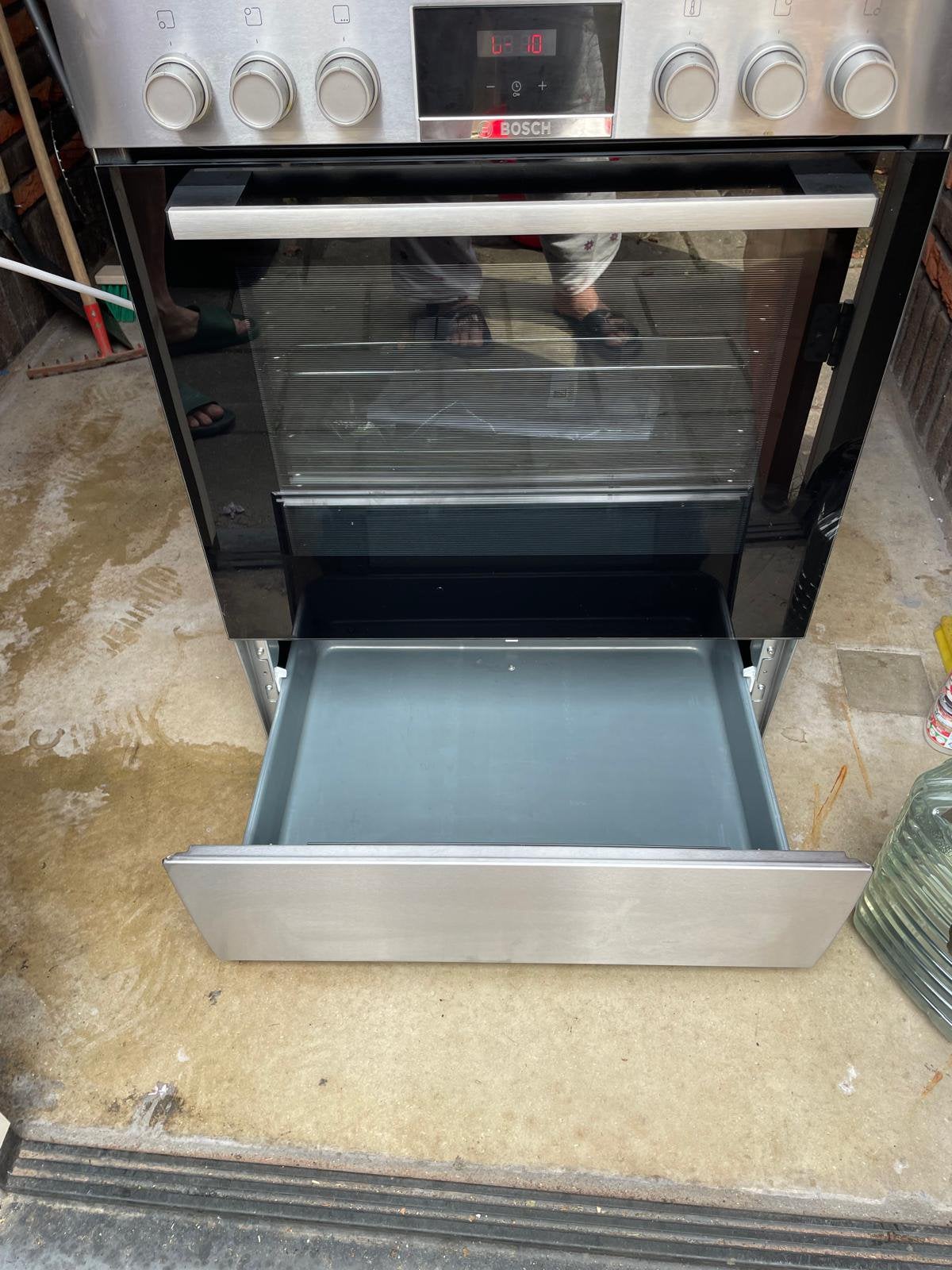 Bosch vrijstaand fornuis met oven, Ophalen, 4 kookzones, Zo goed als nieuw, Gas