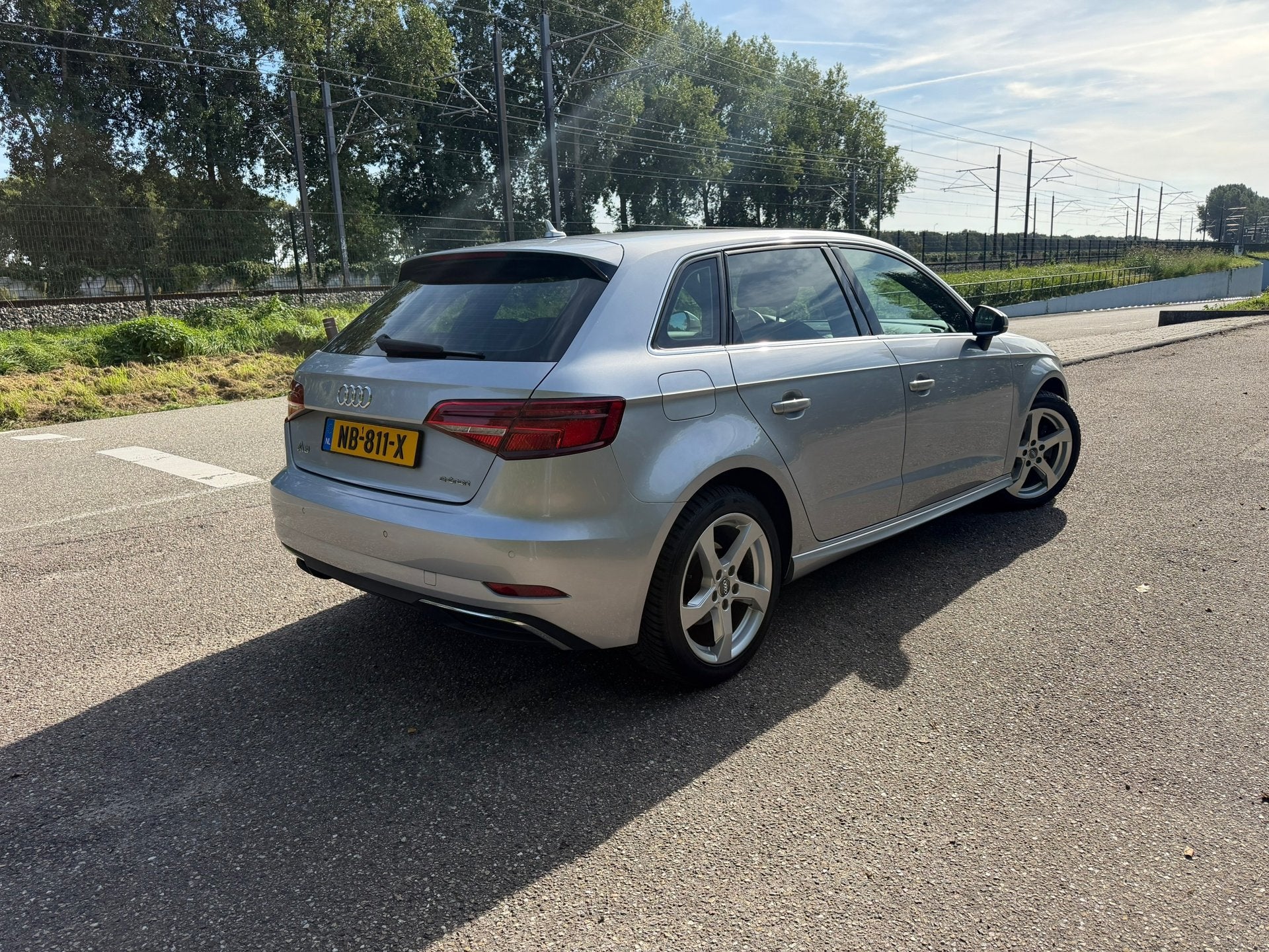 Foto 3 van Audi A3 Sportback 1.4 e-tron |Met Nw MEGATRONIC