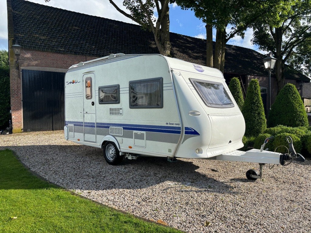 Hobby DE LUXE EASY 400 SF/MOVER/VOORTENT, Caravans en Kamperen, Caravans, Arald Striewski GmbH, Harald-Striewski-Straße 15, 24787 Fockbek Rendsburg