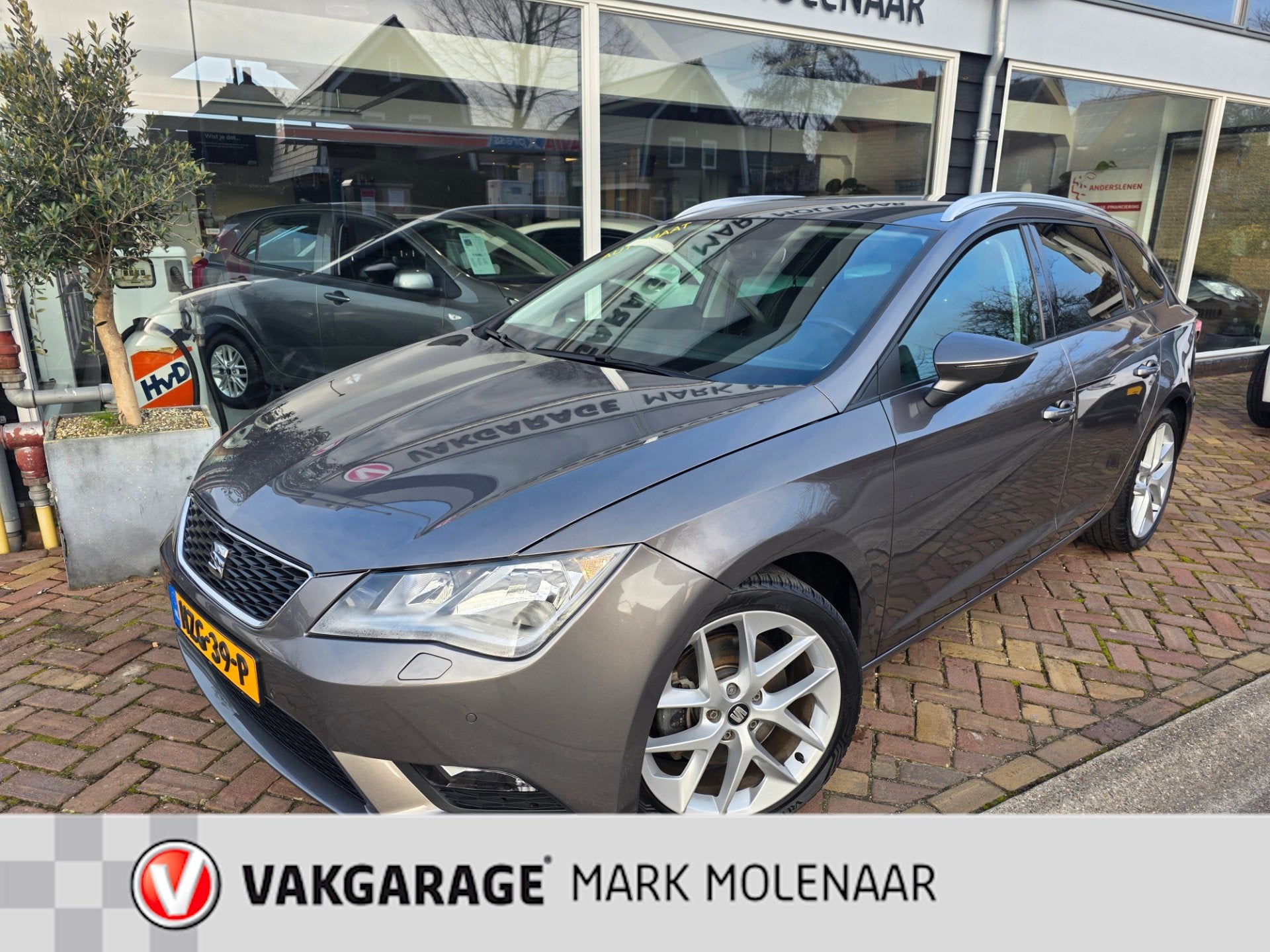 Seat LEON ST 1.8 TSI FR Connectautomaat,carplay,sportieve lo, Auto's, 1272 kg, Gebruikt, 4 cilinders, Leon
