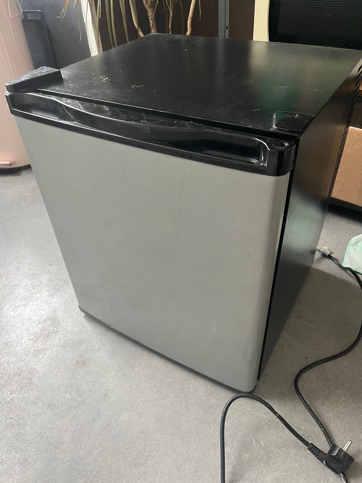 Kleine koelkast, Witgoed en Apparatuur, Koelkasten en IJskasten, Minder dan 75 liter, Ophalen, Zonder vriesvak, Minder dan 85 cm
