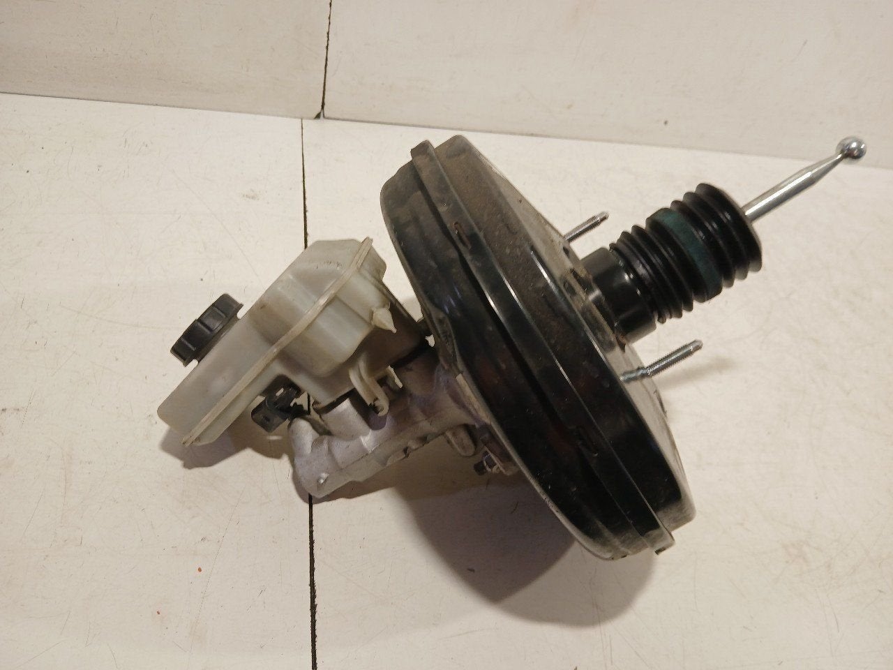 Rembekrachtiger Volkswagen Polo, Onderdelen@venauto.nl, Van der Ven Autorecycling B.V., Gebruikt, Ettenseweg 76, 4706 PB Roosendaal, The Netherlands