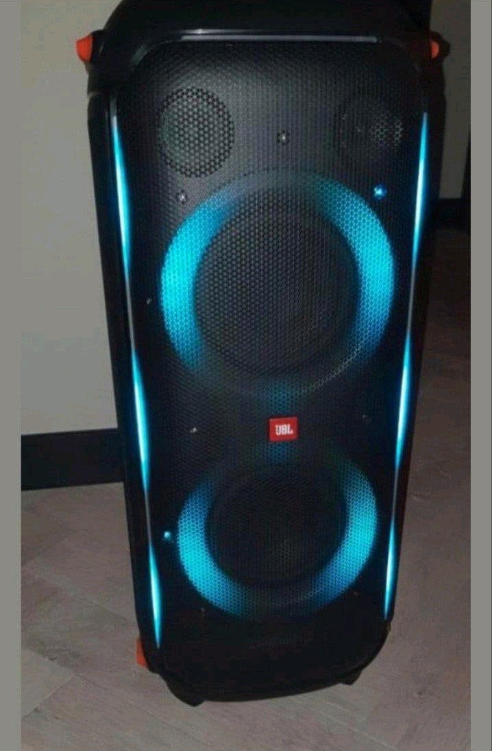 Foto 2 van JBL PARTYBOX  710  -NIEUW-