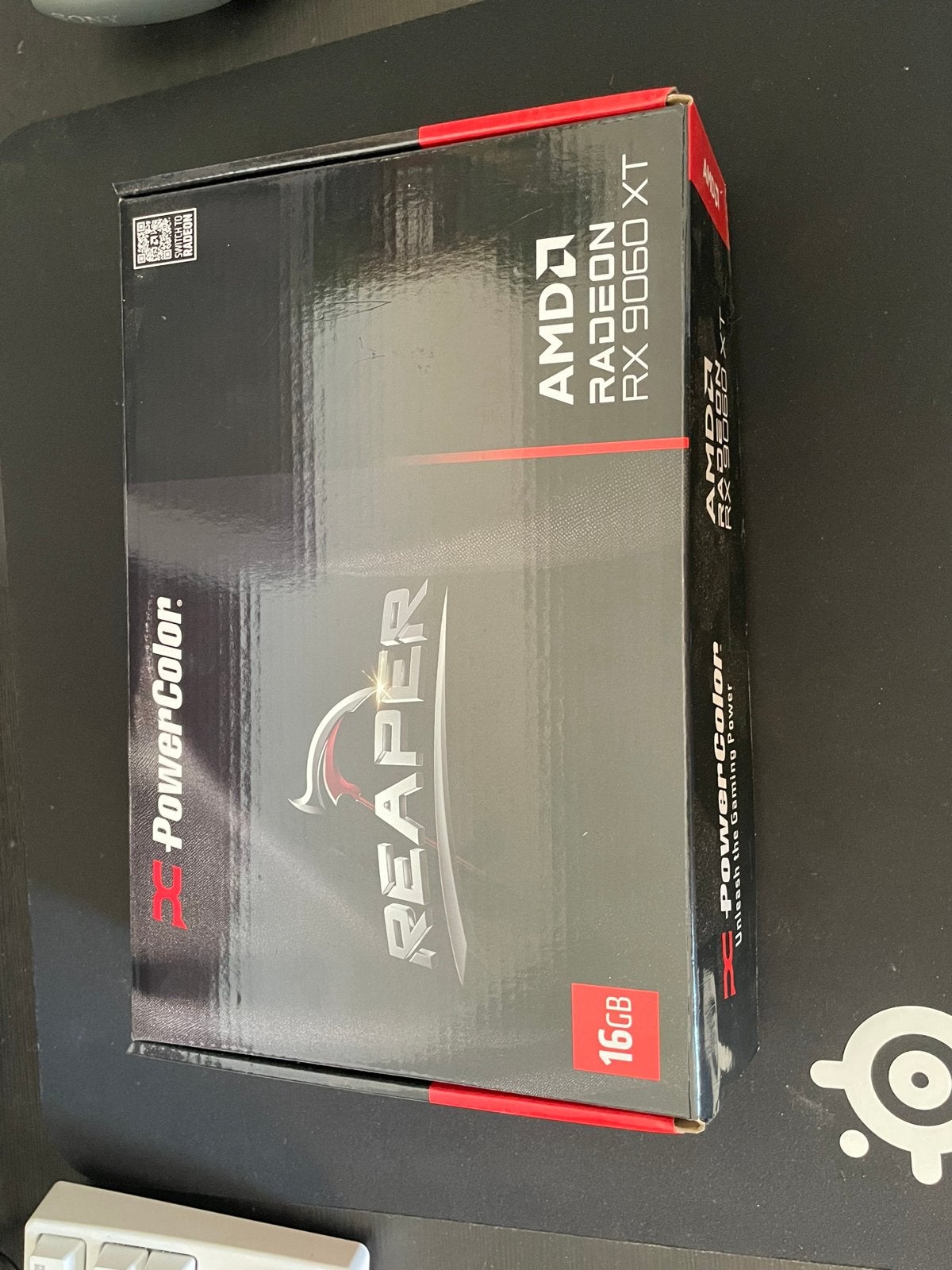 AMD Radeon RX  9060 XT 16GB Grafische Kaart, Computers en Software, Ophalen, AMD, GDDR6, Zo goed als nieuw