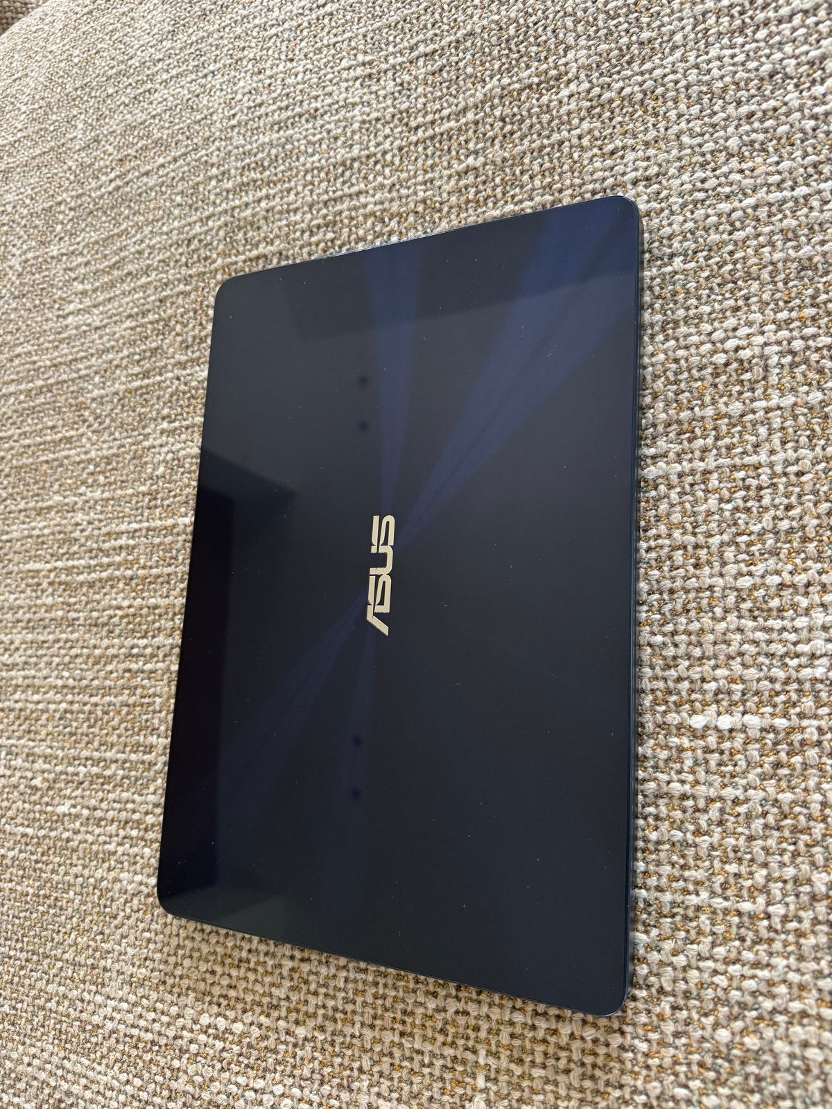 ASUS UX430U Laptop - Intel Core i5 8th Gen, Computers en Software, Windows Laptops, Gebruikt, 14 inch, SSD, Onbekend, 8 GB, Qwerty