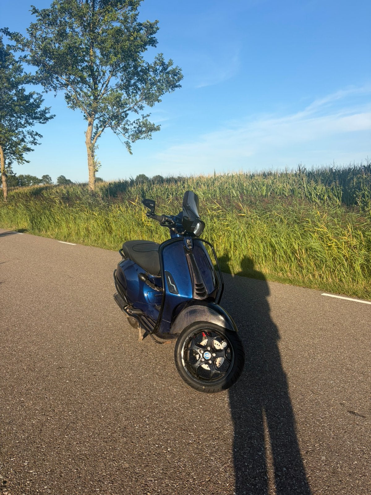 Vespa sprint met 80cc (akrapovic uitlaat), Fietsen en Brommers, Scooters | Vespa, Ophalen, Zo goed als nieuw, Benzine, Overige modellen