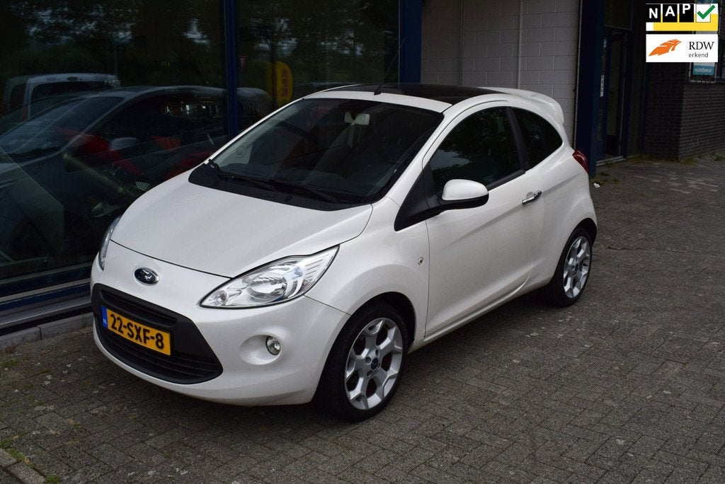 Ford Ka 1.2 Titanium X / Climate Control, Panorama dak, Pare, Auto's, Ford, Voorwielaandrijving, Euro 5, Gebruikt, 1242 cc
