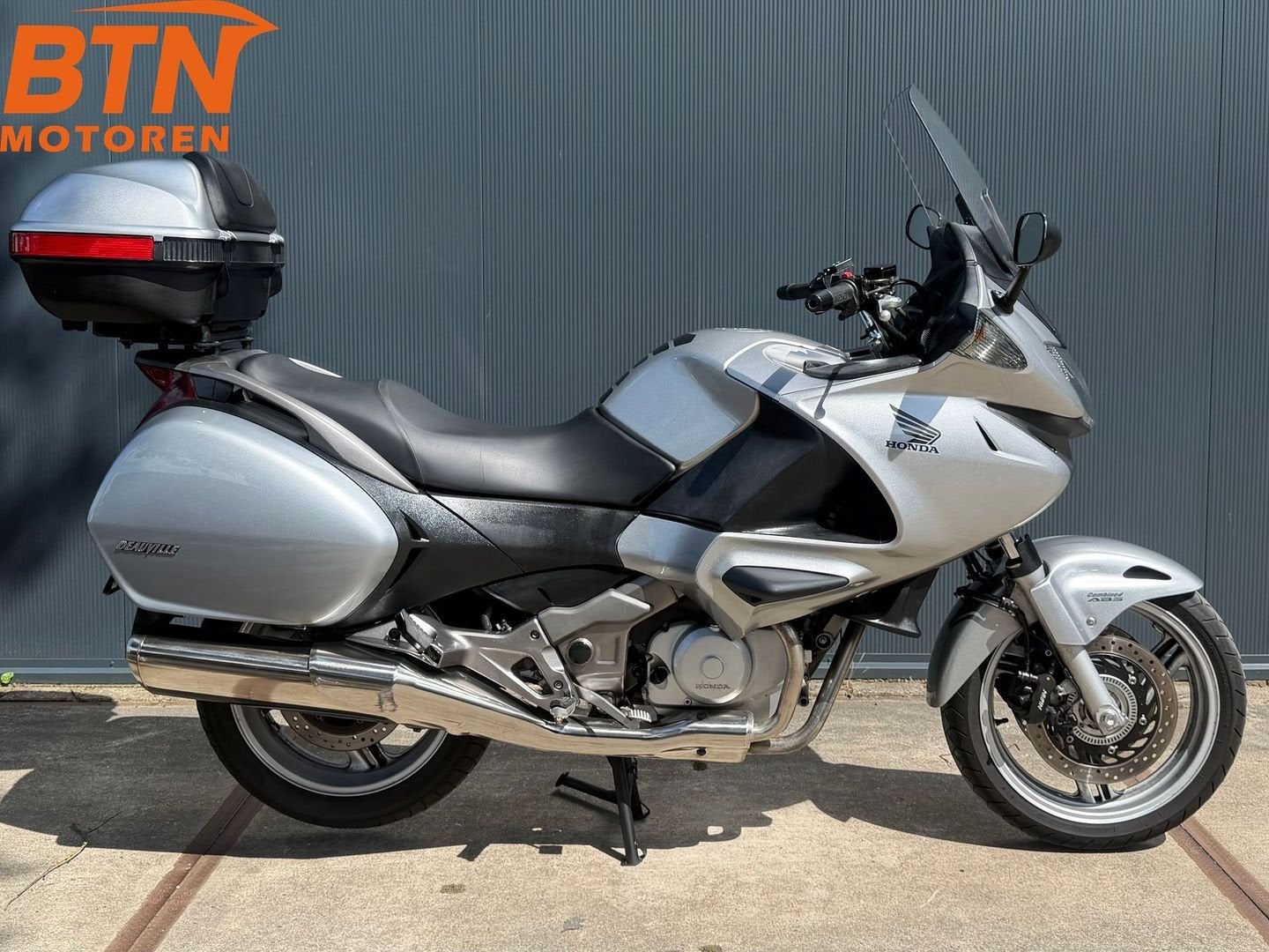 *VERKOCHT* Honda NT 700 V Deauville ABS (bj 2009) 650 Origin, Motoren, Motoren | Honda, 2 cilinders, HONDA, Motorrijbewijs A, Bedrijf