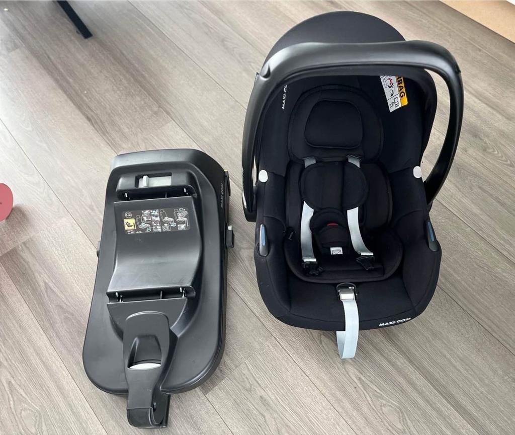 Maxi-Cosi autostoel met Isofix base en UPPAbaby adapters, Ophalen, Zijbescherming, Zo goed als nieuw, Isofix