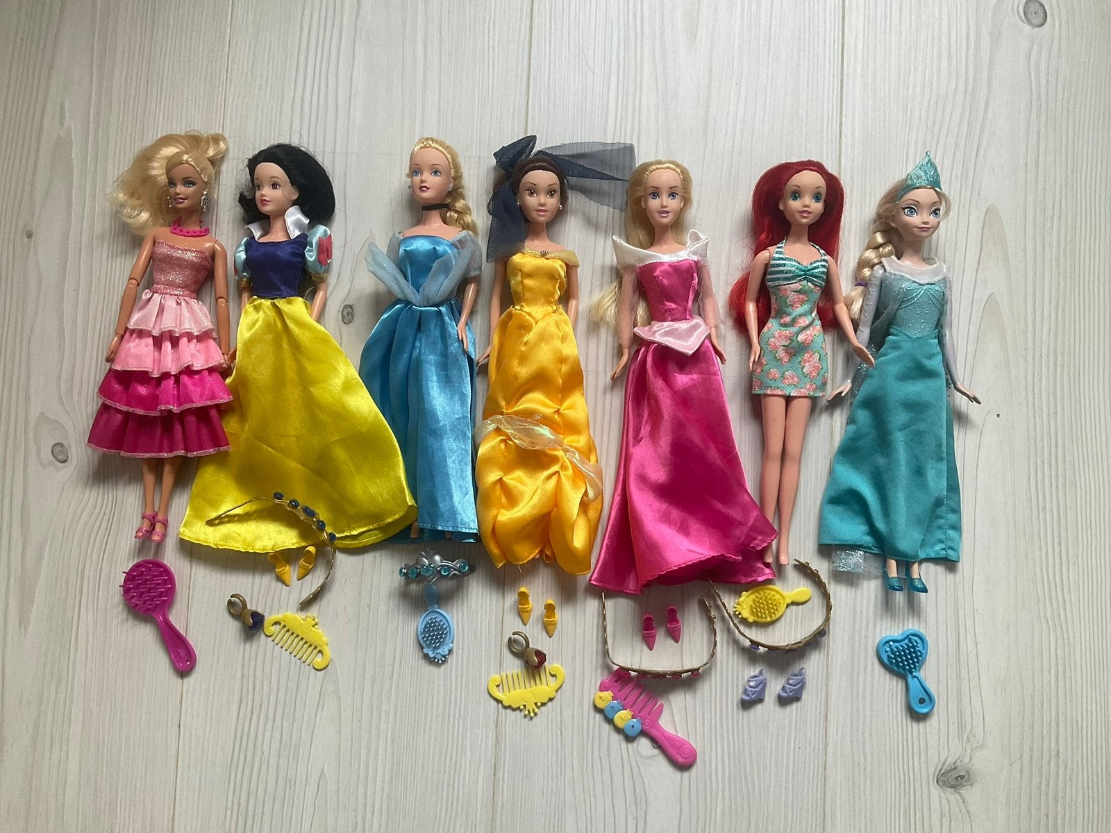 Barbie poppen met accesoires (Disney prinsessen, Matel), Ophalen of Verzenden, Gebruikt, Barbie