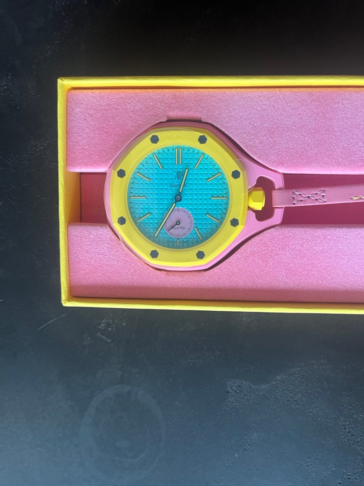 Swatch Royal Pop x Audemars Piguet - OTG Roz Savonette, Ophalen, Nieuw, Zakhorloge, Swatch