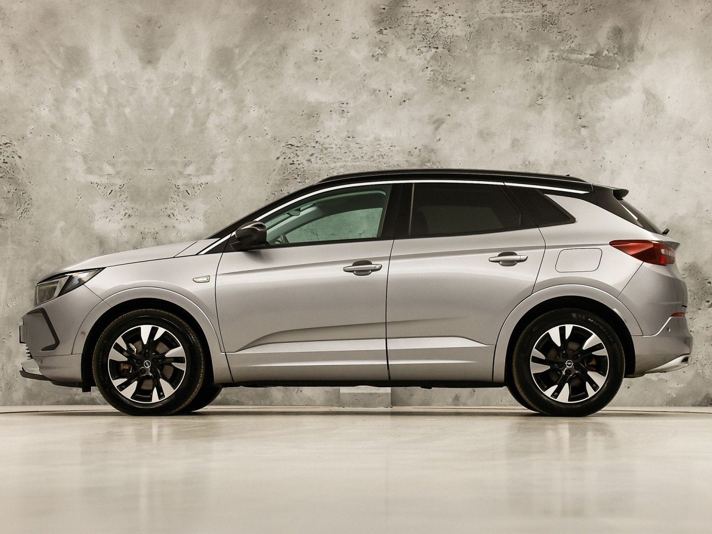 Opel Grandland 1.6 Turbo Plug-In Hybrid 4x4 Ultimate 224Pk A, Auto's, 12 maanden, 1250 kg, 4 cilinders, Bedrijf