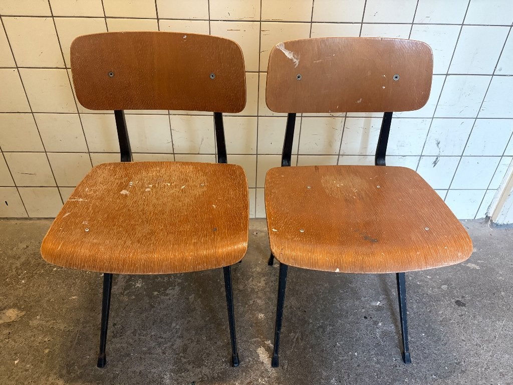 School stoelen, Ophalen, Gebruikt, Bruin, Twee