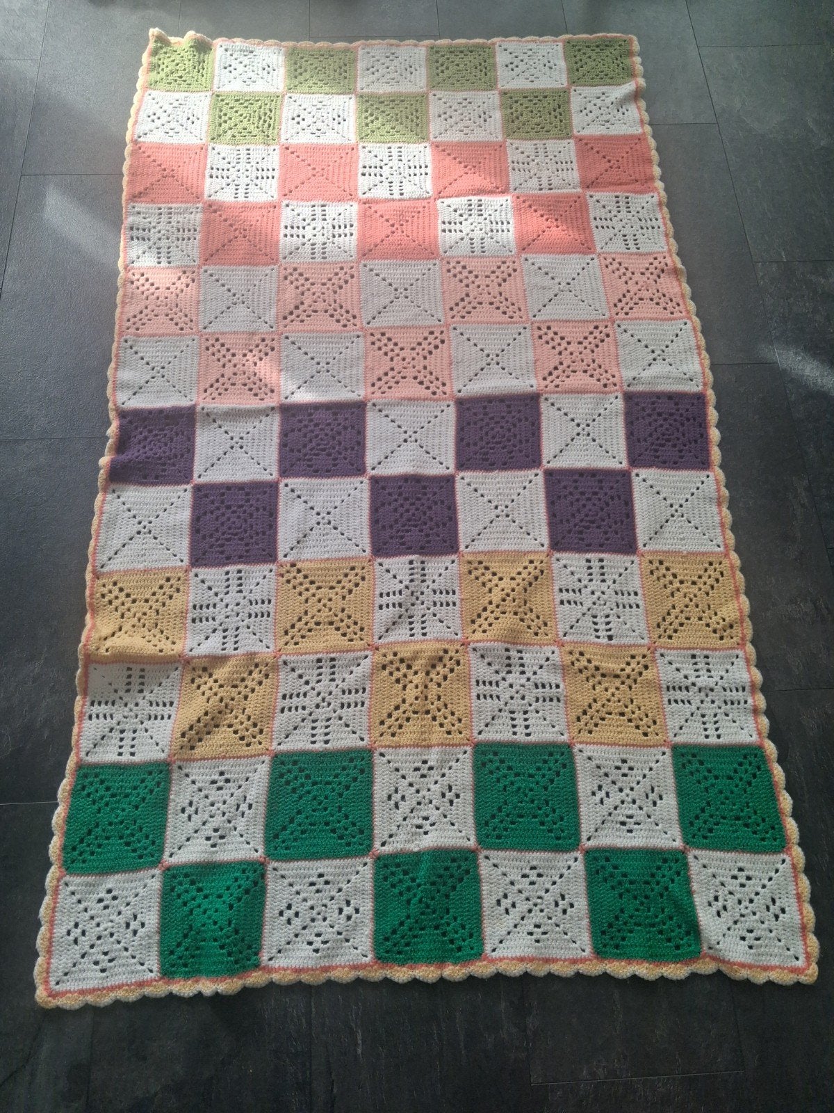 Handgemaakte gehaakte plaid - Meerkleurig, Ophalen of Verzenden, Zo goed als nieuw, Plaid, Meerkleurig