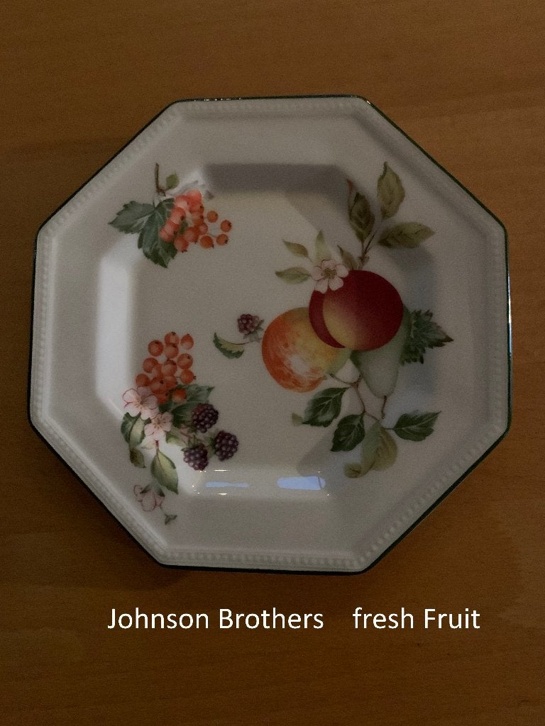 2 gebakbordjes, taartbordjes, Johnson Brothers fresh fruit, Ophalen of Verzenden, Zo goed als nieuw, Bord(en), Overige stijlen