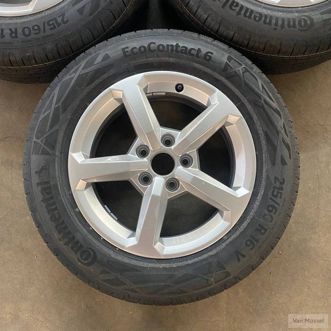 Audi Q2 Continental Eco Contact 6 215/60/R16 95V REEDIJK, -, Banden en Velgen, Ophalen of Verzenden, Zomerbanden