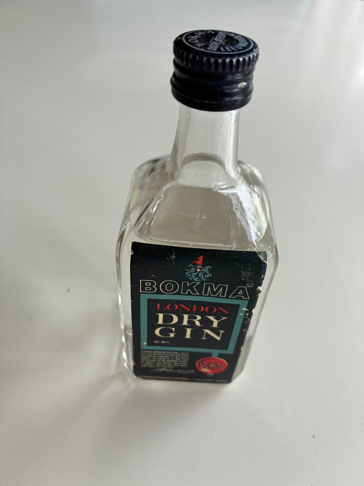 Vintage Bokma London Dry Gin Miniatuurflesje (vol), Ophalen of Verzenden, Gebruikt