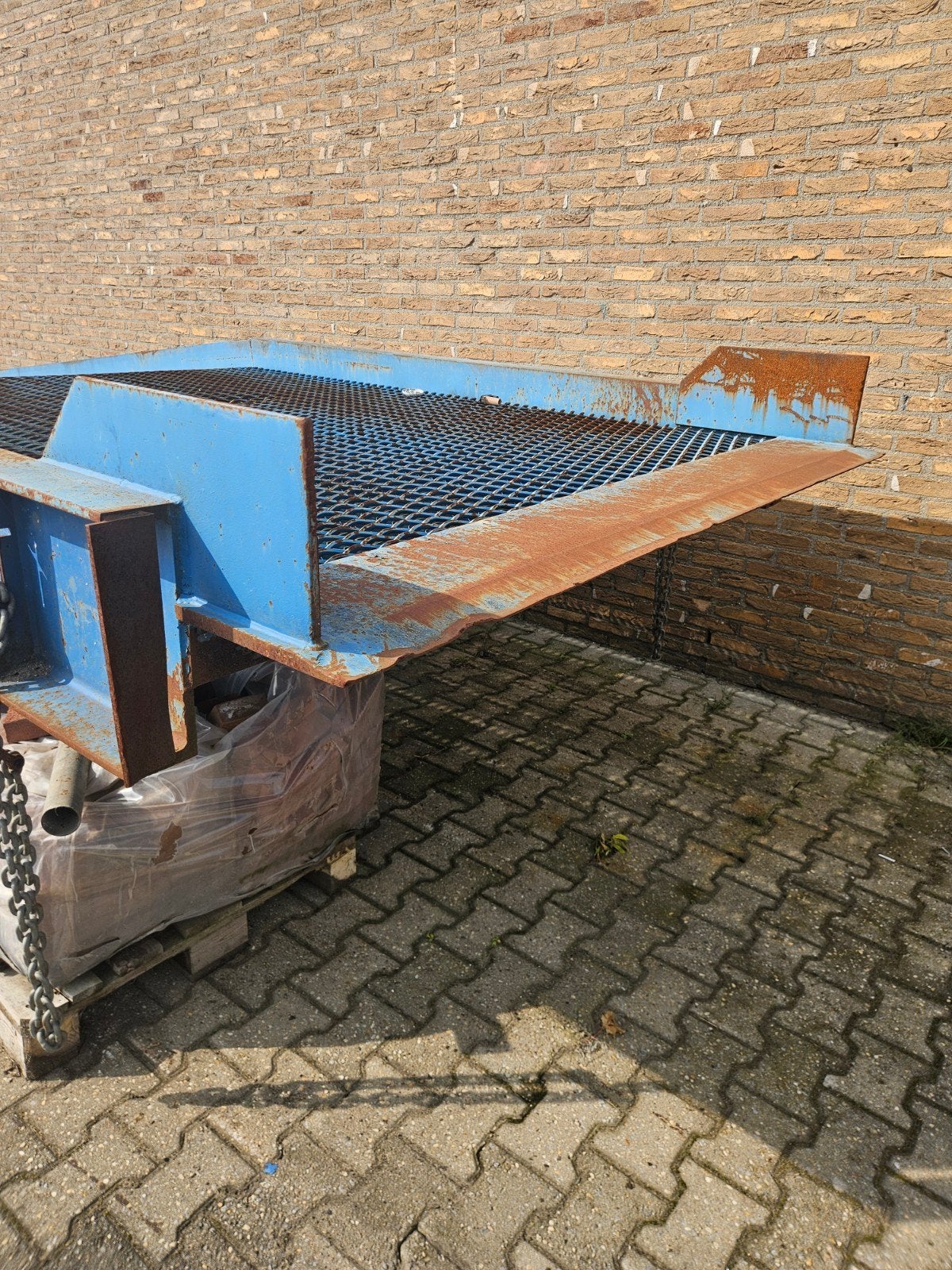 laadbrug/platform, Ophalen, Zo goed als nieuw