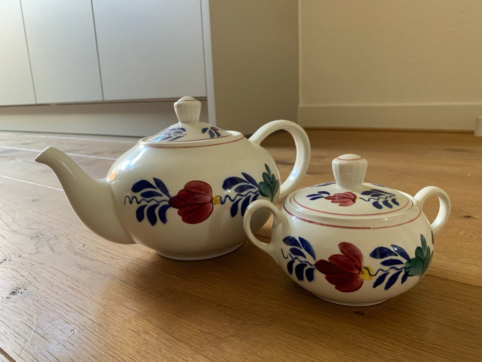 Boerenbond theepot en suikerpot, Ophalen, Gebruikt, Keramiek, Landelijk/Boerenbont