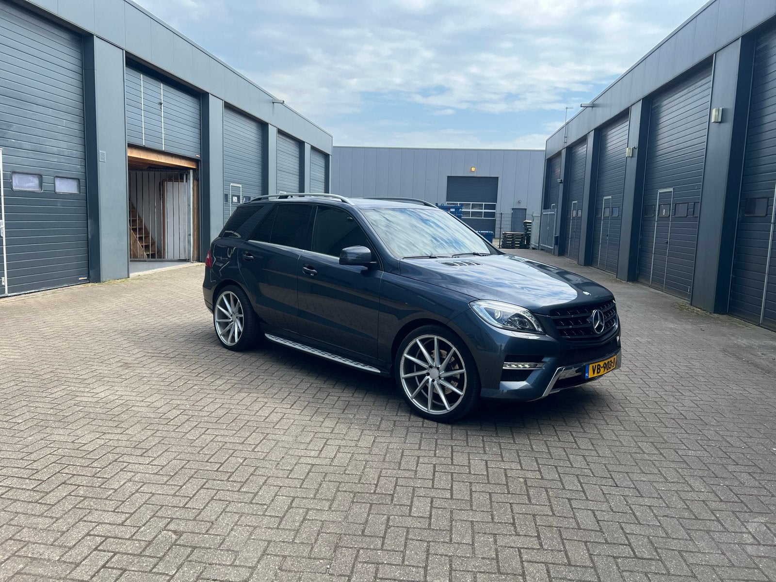 Mercedes-Benz M-klasse ML 350 grijs kenteken marge, Automaat, 258 pk, Blauw, Leder en Stof