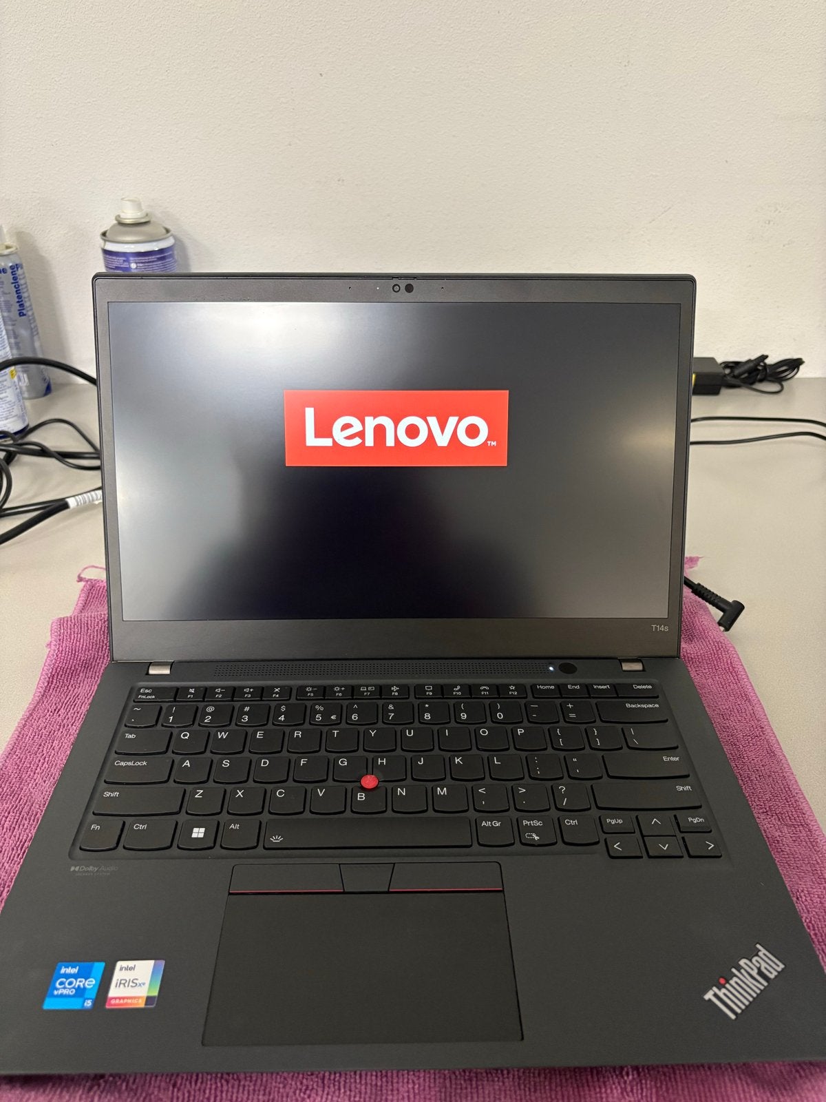 Refurbished Lenovo Thinkpad T14s Gen 2i - i5-1145G7, 16GB RA, 256 GB, 2 tot 3 Ghz, Qwerty, Lenovo ThinkPad